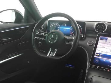 Mercedes Classe C 300 Night Edition — photo 17
