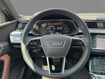 Audi Q8 Sportback E-tron S Line 55 E-tron Quattro — photo 11
