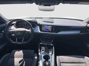 Audi E-tron GT Quattro E-tron Quattro — photo 13