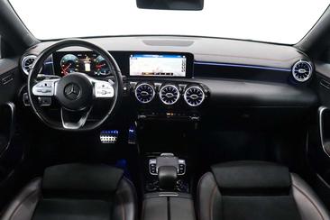 Mercedes CLA 200 Night Edition — photo 16