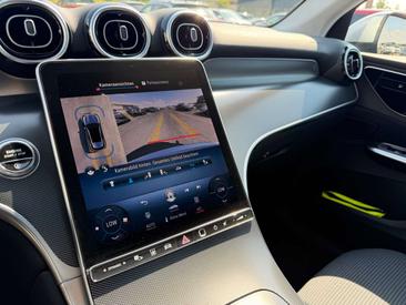 Mercedes GLC 220 — photo 11