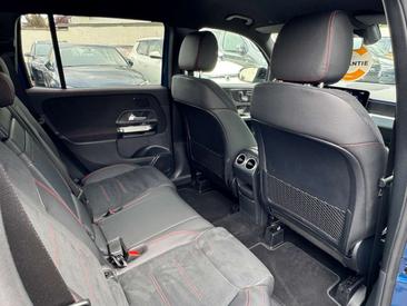 Mercedes GLB 220 AMG LINE — photo 18