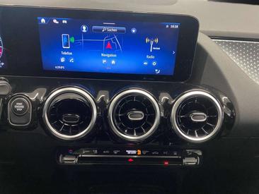Mercedes GLA 250 — photo 8