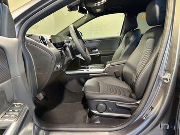 Mercedes GLA 200 — photo 6