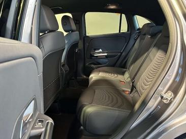 Mercedes GLA 200 — photo 9