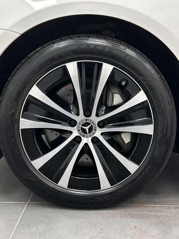 Mercedes Classe E 300 — photo 13