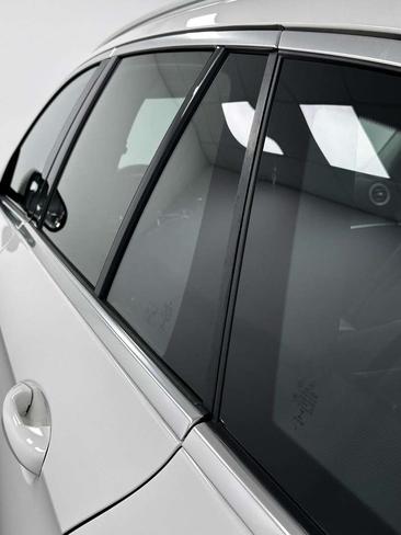 Mercedes Classe E 300 — photo 15