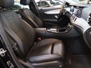 Mercedes Classe E 300 — photo 21