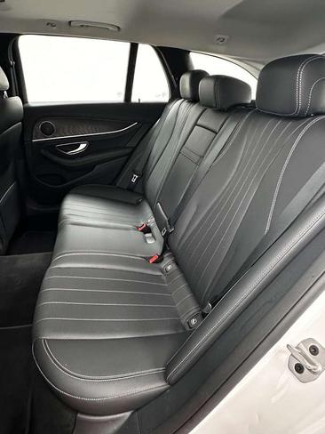 Mercedes Classe E 300 — photo 21