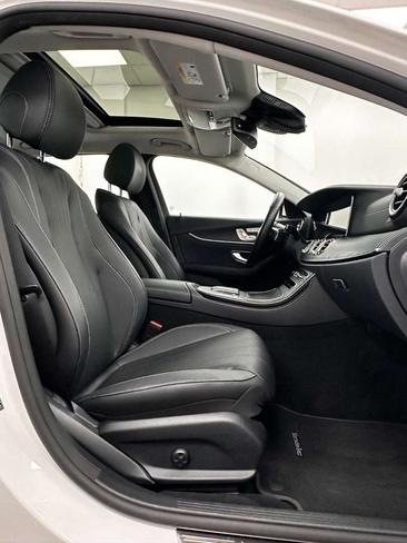 Mercedes Classe E 300 — photo 27