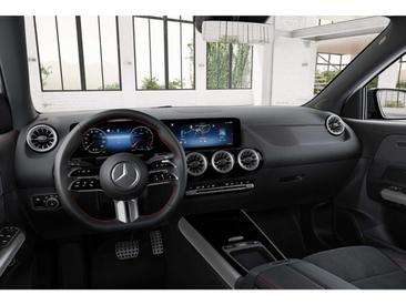 Mercedes GLA 220 Night Edition — photo 6