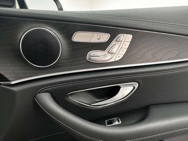 Mercedes Classe E 300 — photo 28