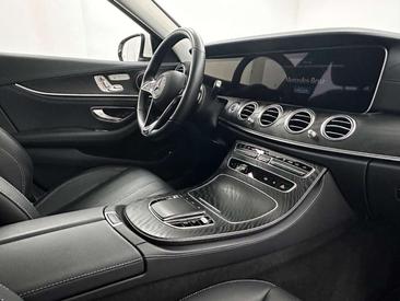 Mercedes Classe E 300 — photo 29