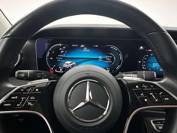 Mercedes Classe E 300 — photo 30