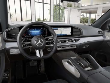 Mercedes GLE 400 AMG Line — photo 2