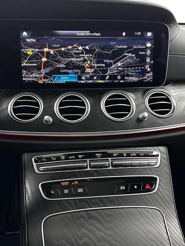 Mercedes Classe E 300 — photo 33
