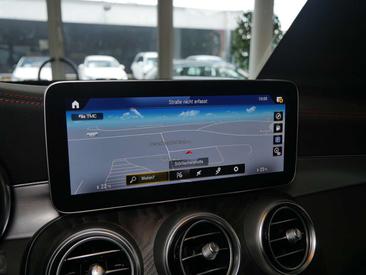 Mercedes GLC Coupé 220 Night Edition — photo 18