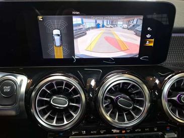 Mercedes EQB 300 — photo 13