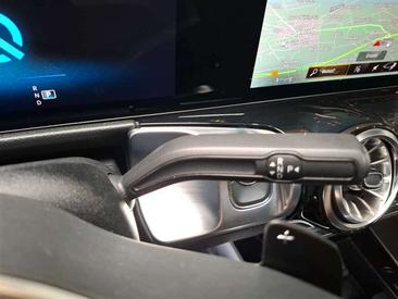 Mercedes EQB 300 — photo 16