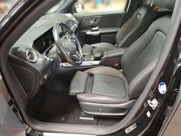 Mercedes EQB 300 — photo 18