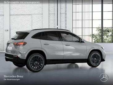 Mercedes GLA 200 Night Edition — photo 15