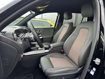 Mercedes EQB 300 — photo 9