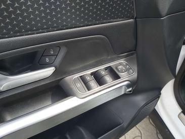 Mercedes GLB 200 Edition 1 — photo 18