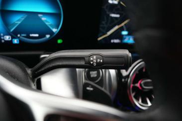 Mercedes EQB 350 Premium — photo 20
