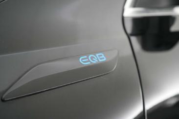 Mercedes EQB 350 Premium — photo 30
