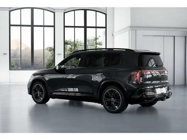 Mercedes GLB 200 AMG Line — photo 12