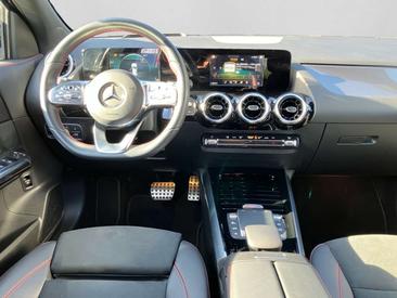 Mercedes GLA 220 Night Edition — photo 10
