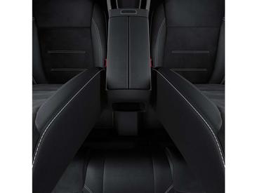 Mercedes GLB 180 AMG Line — photo 18