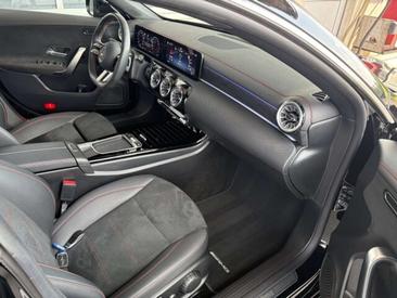 Mercedes CLA 200 AMG Line — photo 10