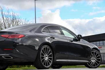 Mercedes CLS 400 — photo 27