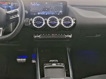 Mercedes GLA 250 AMG Line — photo 6
