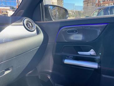 Mercedes GLA 200 Premium Plus — photo 4