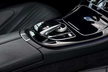 Mercedes CLS 400 — photo 39