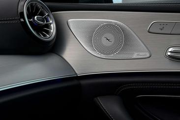 Mercedes CLS 400 — photo 40