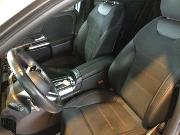 Mercedes GLA 200 AMG Line — photo 11
