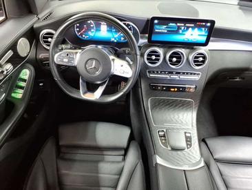 Mercedes GLC 300 — photo 9