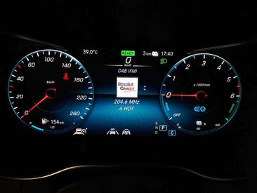 Mercedes GLC 300 — photo 10