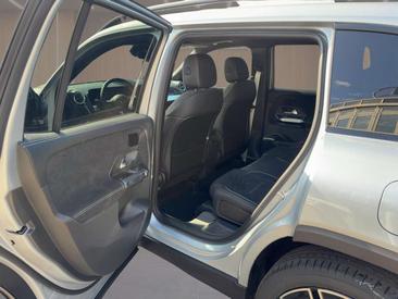 Mercedes GLB 200 — photo 7