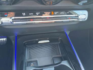 Mercedes GLB 200 — photo 14