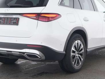 Mercedes GLC 220 AVANTGARDE — photo 3