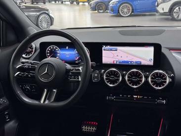 Mercedes GLA 180 AMG Line — photo 9