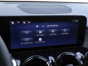 Mercedes GLB 200 — photo 19