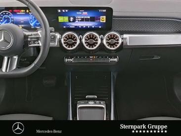 Mercedes EQB 250 Night Edition — photo 5