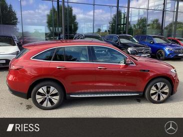 Mercedes EQC 400 — photo 15
