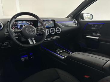 Mercedes GLA 220 AMG Line — photo 11