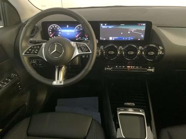 Mercedes GLA 200 — photo 8